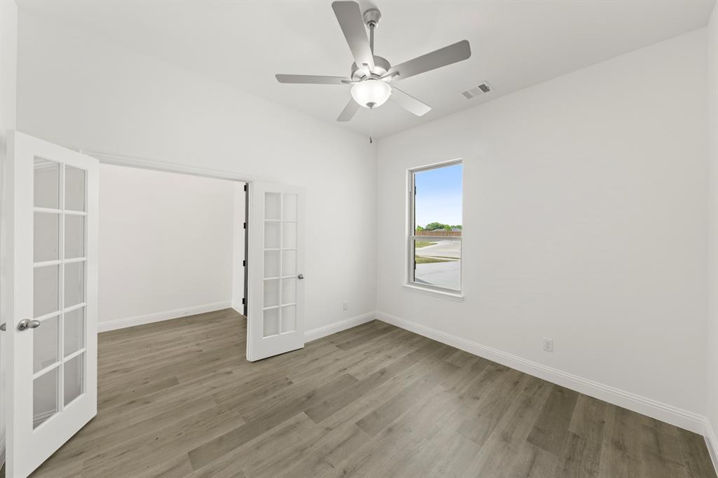 507 Pinnacles Court Property Photo 9
