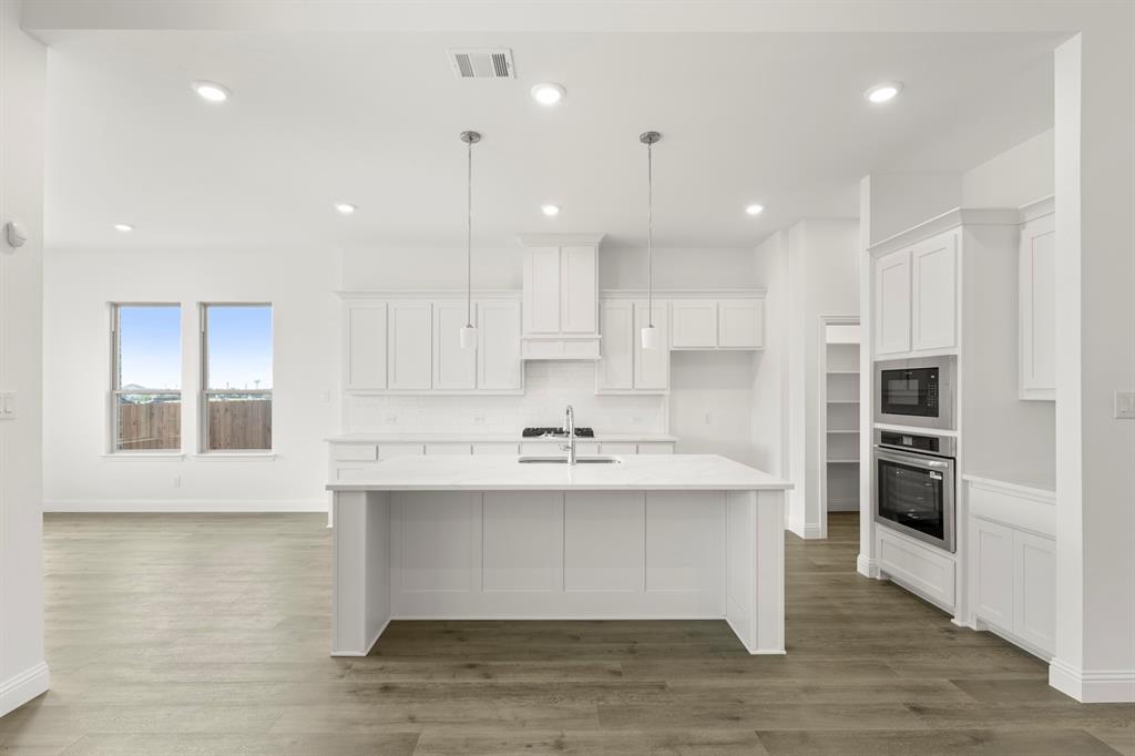 507 Pinnacles Court Property Photo 12