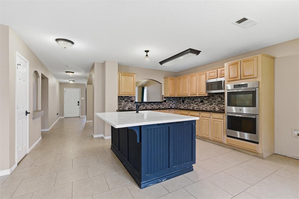829 Elbe Drive Property Photo 4