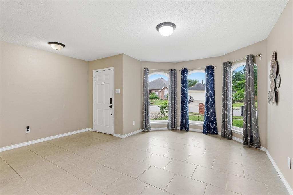 829 Elbe Drive Property Photo 8