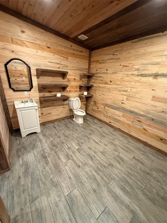 147 Wilson Loop Property Photo 8
