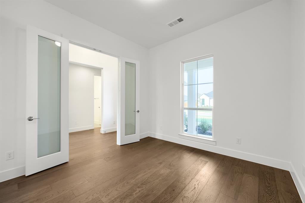 1805 Running Iron Trail Property Photo 7
