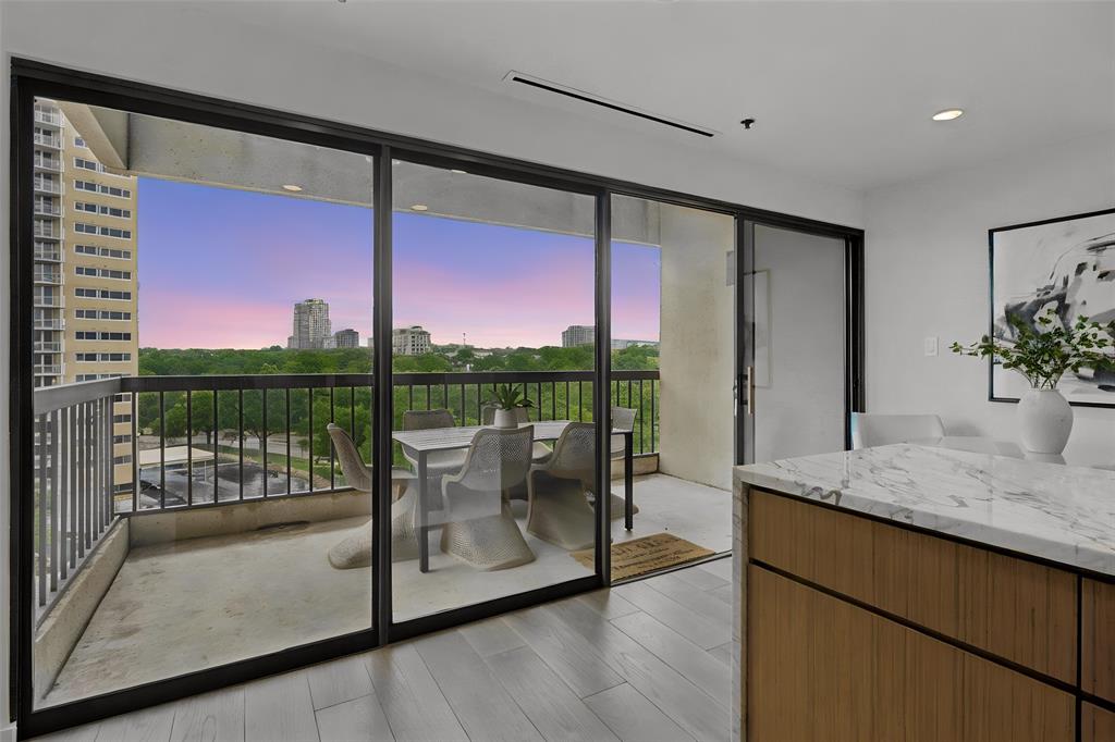 3831 Turtle Creek Boulevard 7e Property Photo 13