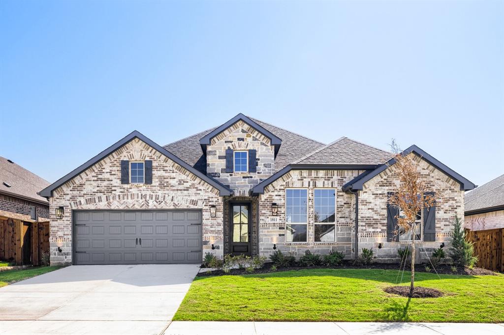 1811 Flowerfield Lane Property Photo 1