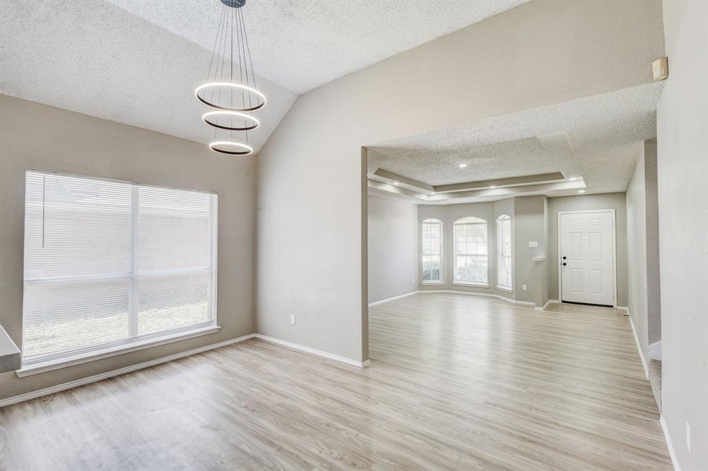 9049 Elbe Trail Property Photo 6