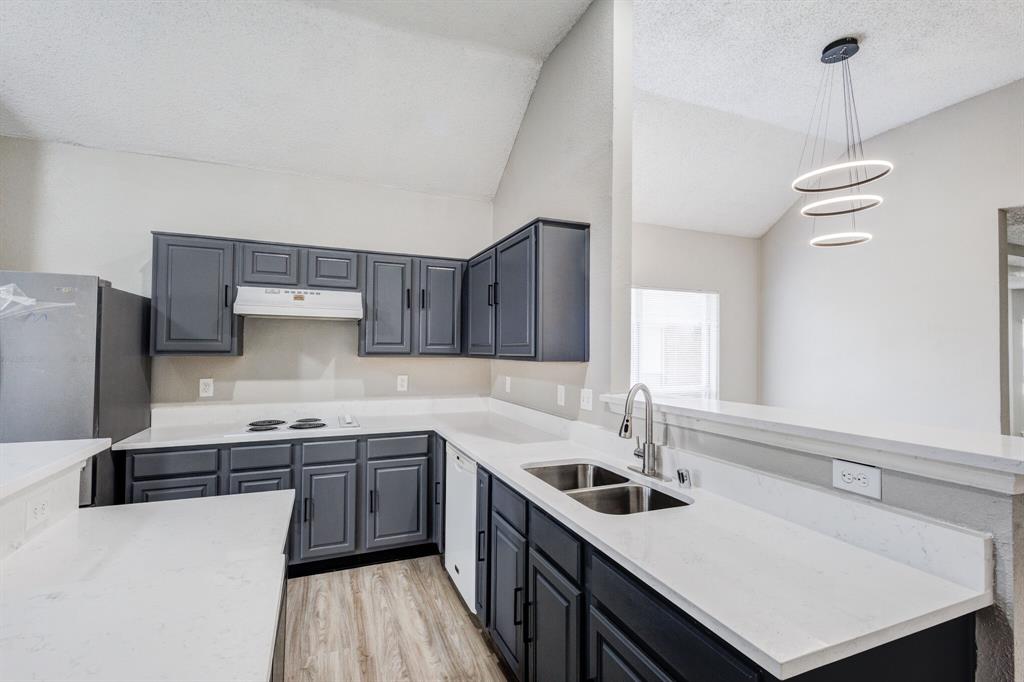 9049 Elbe Trail Property Photo 11