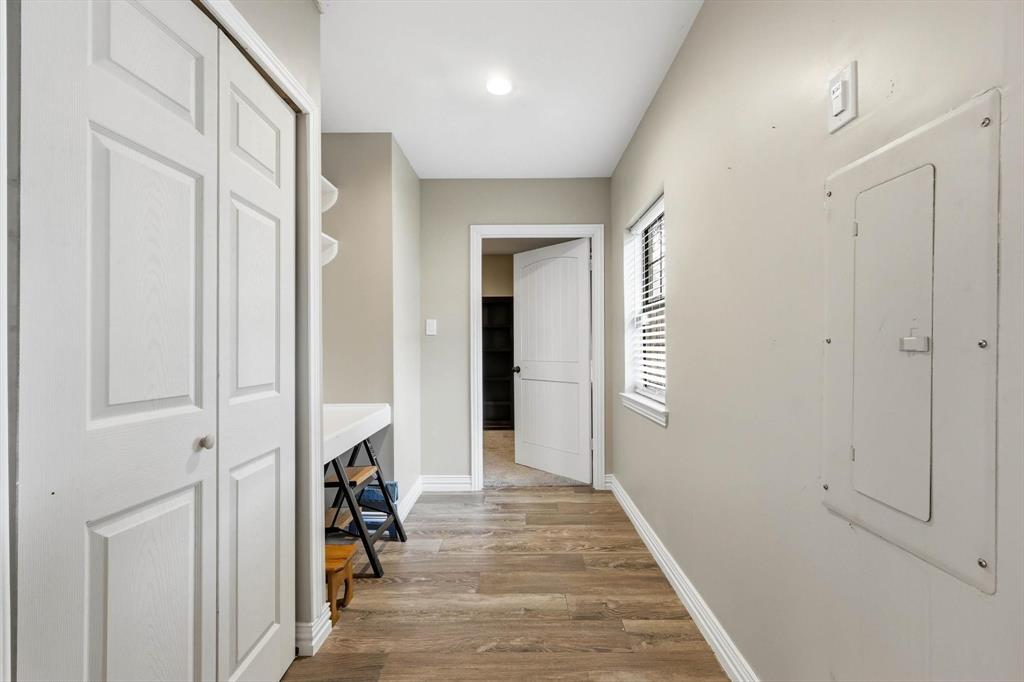 1810 Apache Trail Property Photo 20