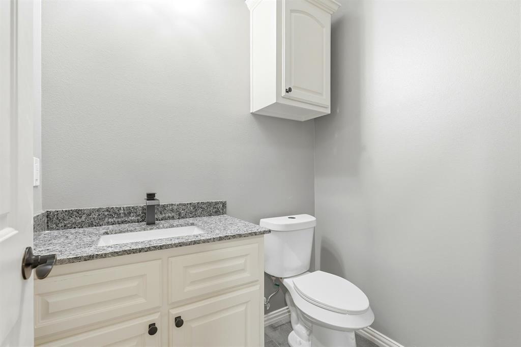 437 County Road 1660 Property Photo 18