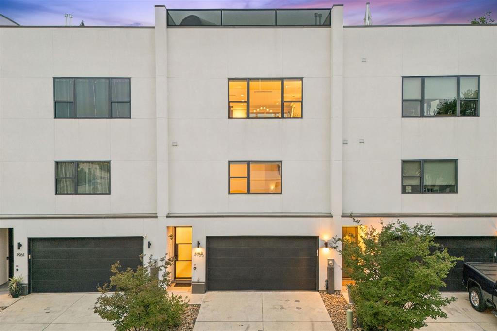 4965 Blaynes View Property Photo 1