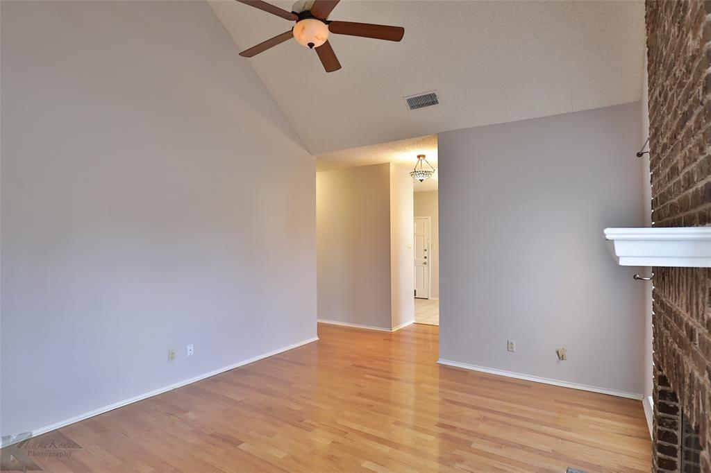 7325 Clariece Drive Property Photo 5