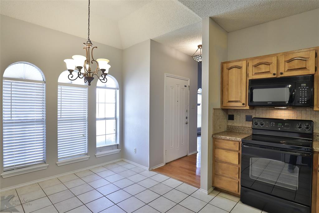 7325 Clariece Drive Property Photo 7
