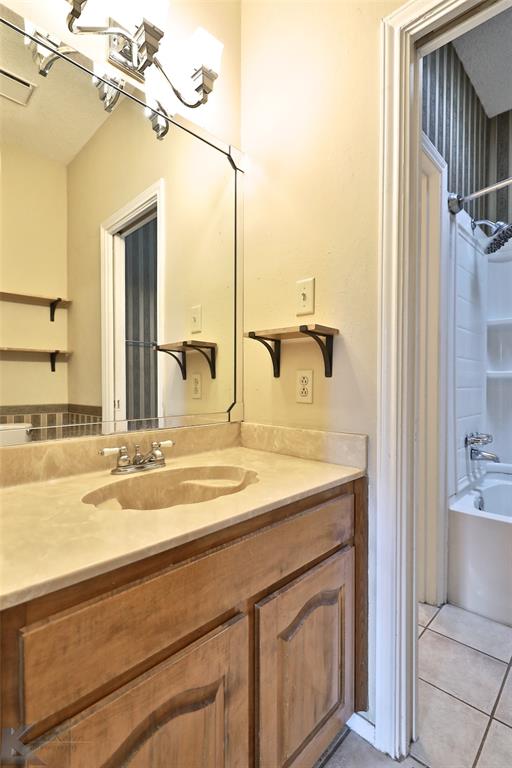 7325 Clariece Drive Property Photo 11