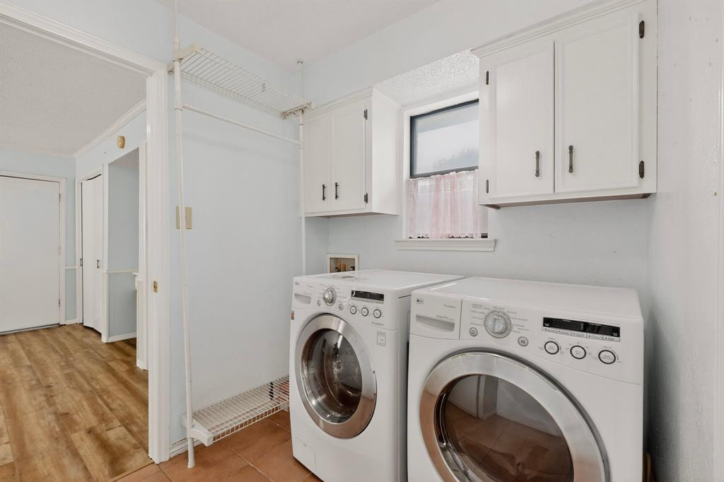 1604 Meadowgate Drive Property Photo 22