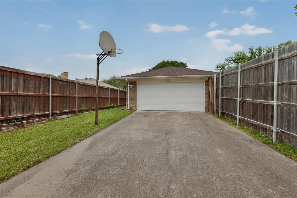 1604 Meadowgate Drive Property Photo 26