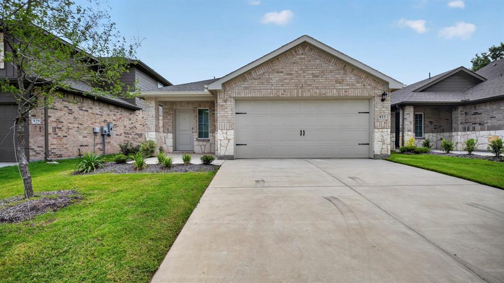 933 Jefferson Way Property Photo 1