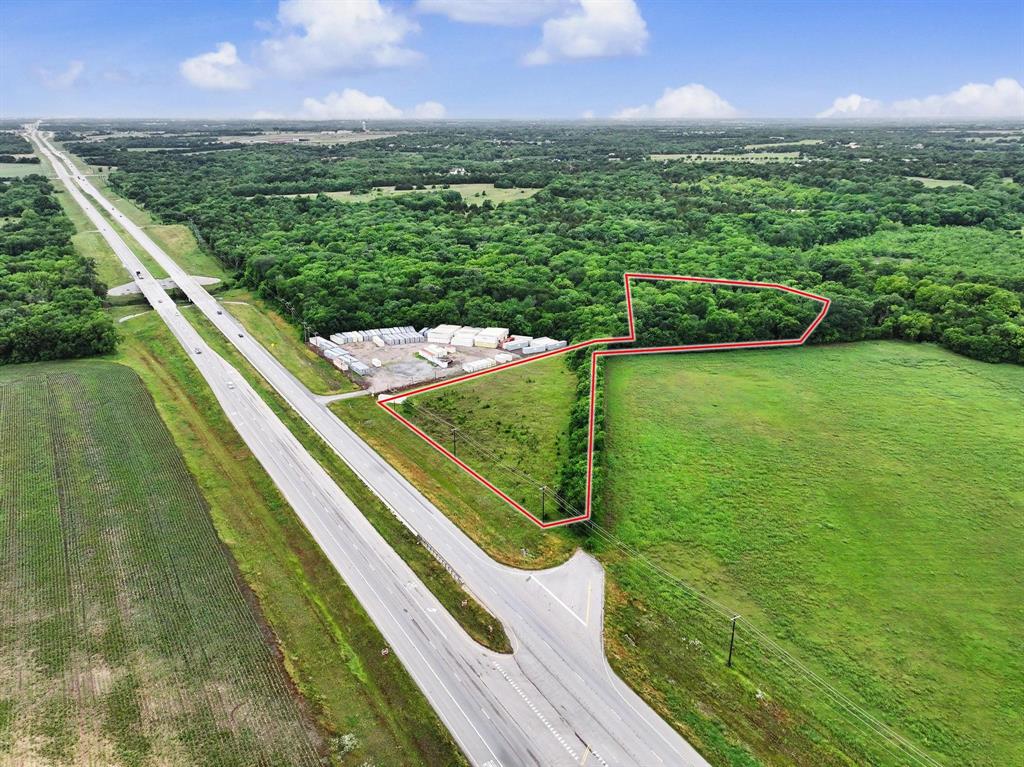 14533 State Highway 121 Property Photo 4