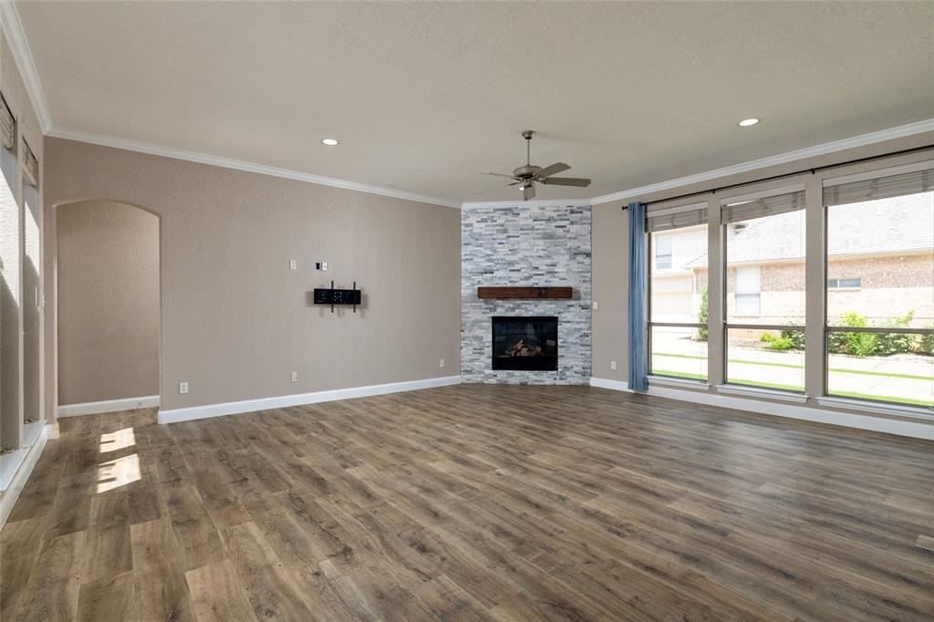 8105 Thornwood Drive Property Photo 10