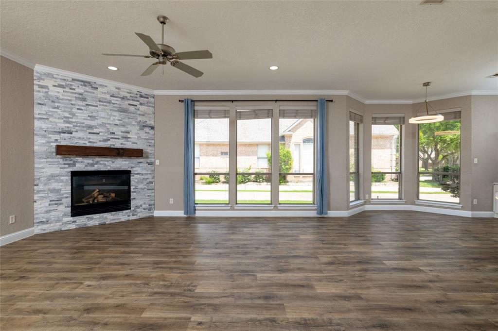 8105 Thornwood Drive Property Photo 11