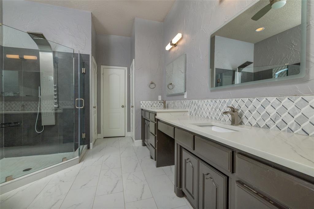 8105 Thornwood Drive Property Photo 22