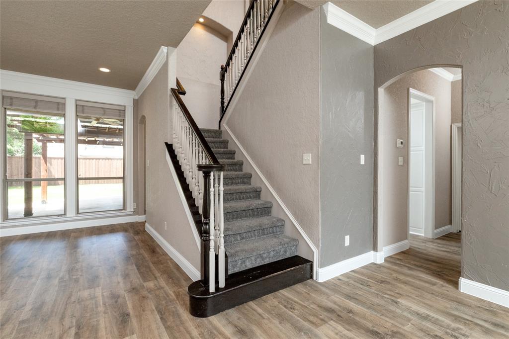 8105 Thornwood Drive Property Photo 25