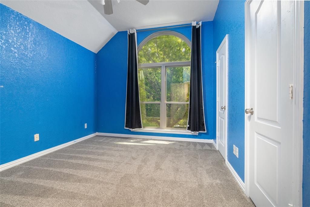 8105 Thornwood Drive Property Photo 29
