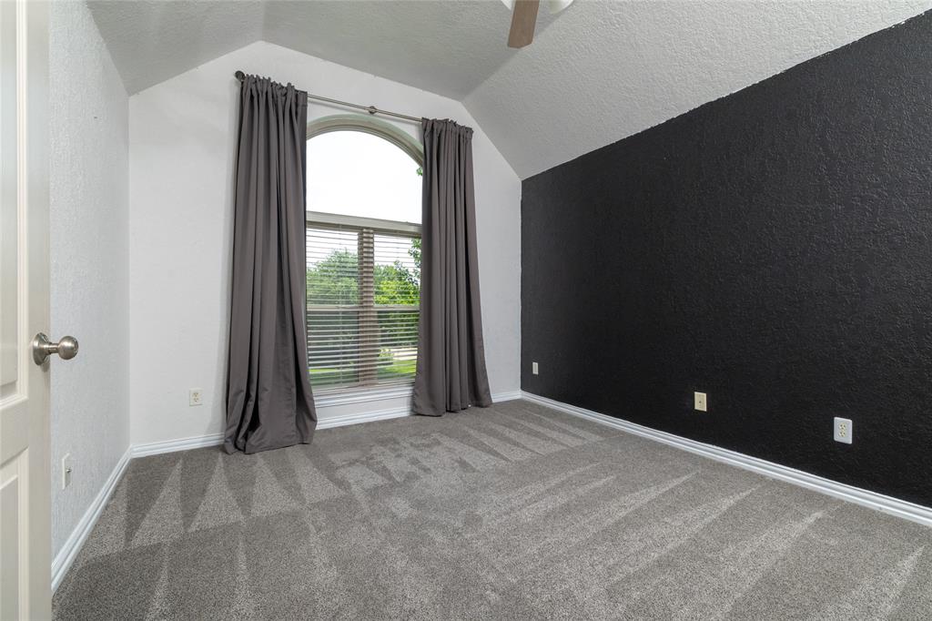 8105 Thornwood Drive Property Photo 31