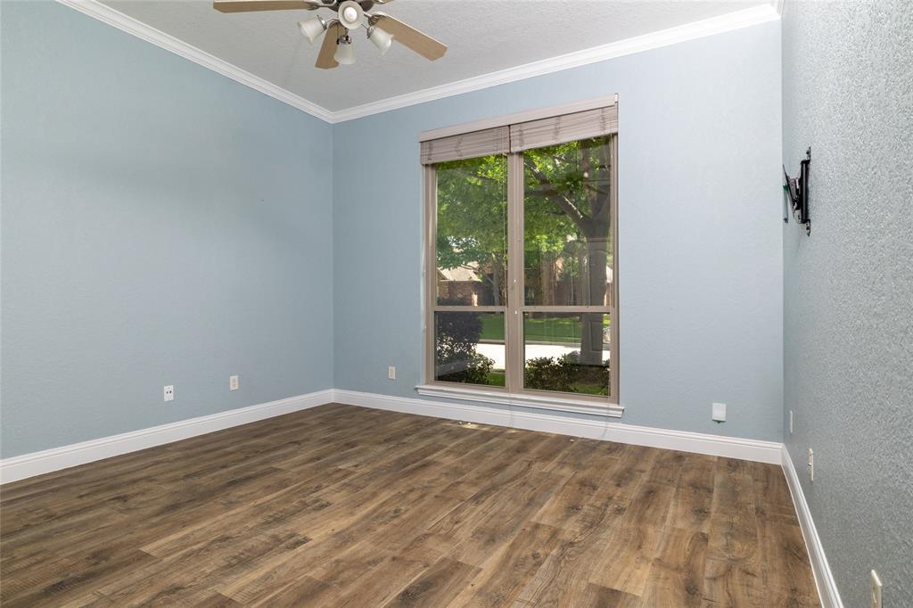 8105 Thornwood Drive Property Photo 32
