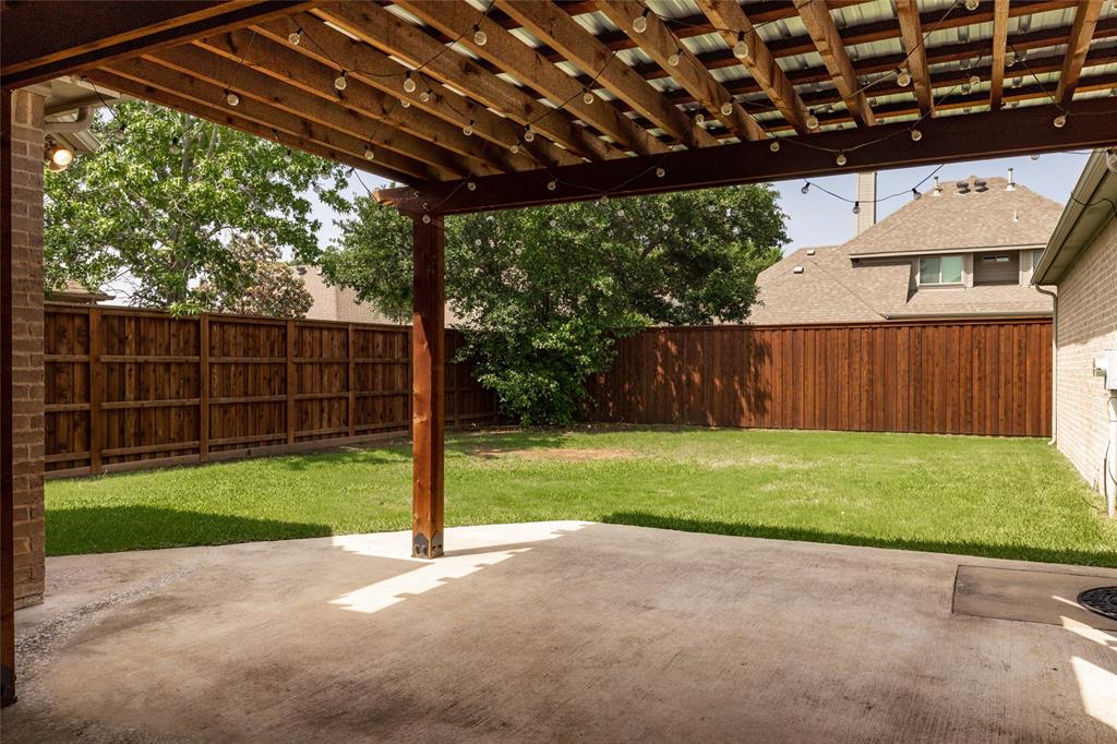 8105 Thornwood Drive Property Photo 35
