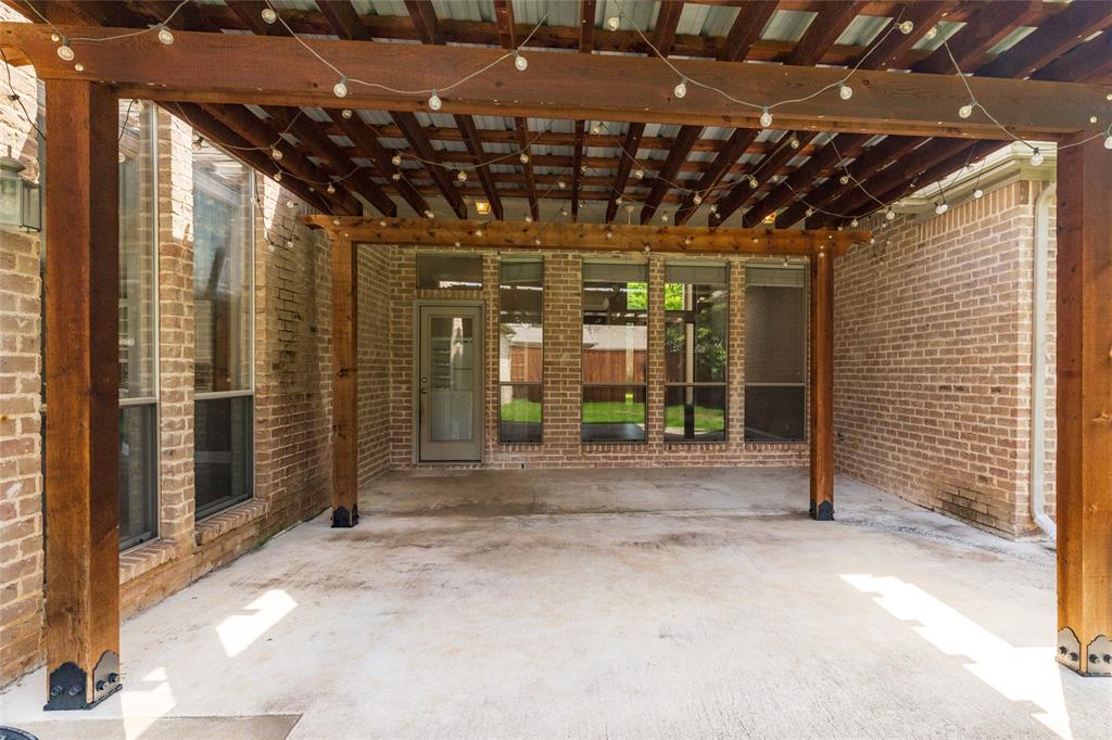 8105 Thornwood Drive Property Photo 38