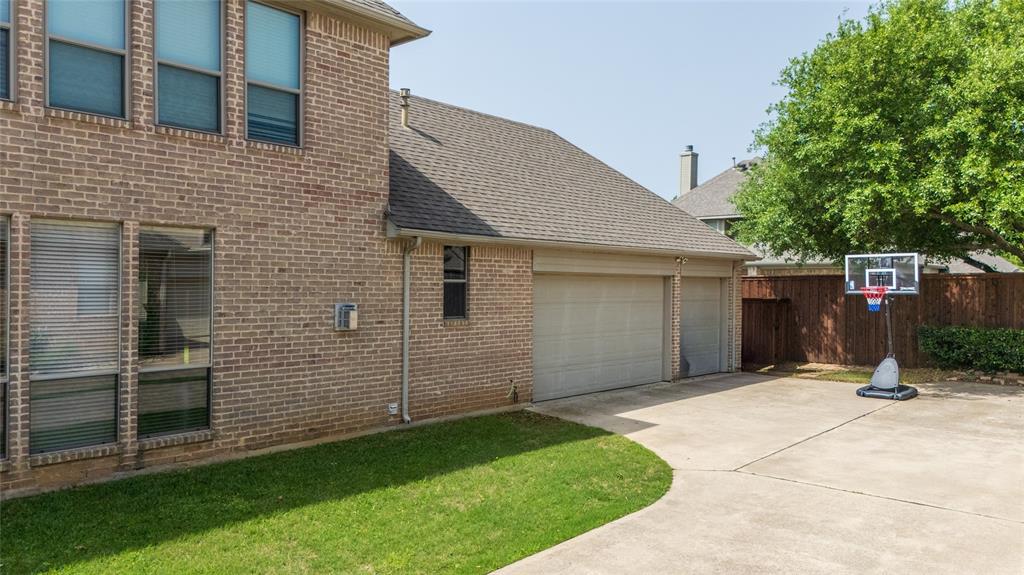 8105 Thornwood Drive Property Photo 40