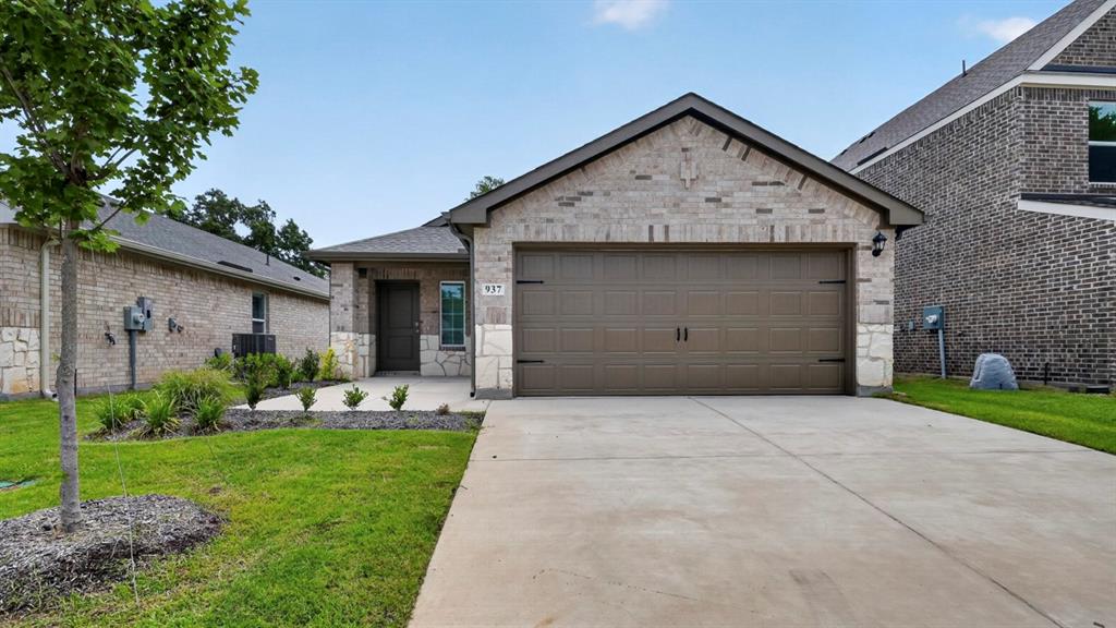 937 Jefferson Way Property Photo 1