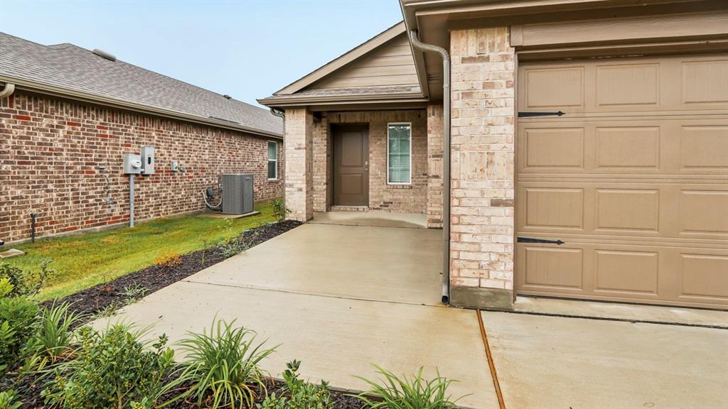 913 Jefferson Way Property Photo 5