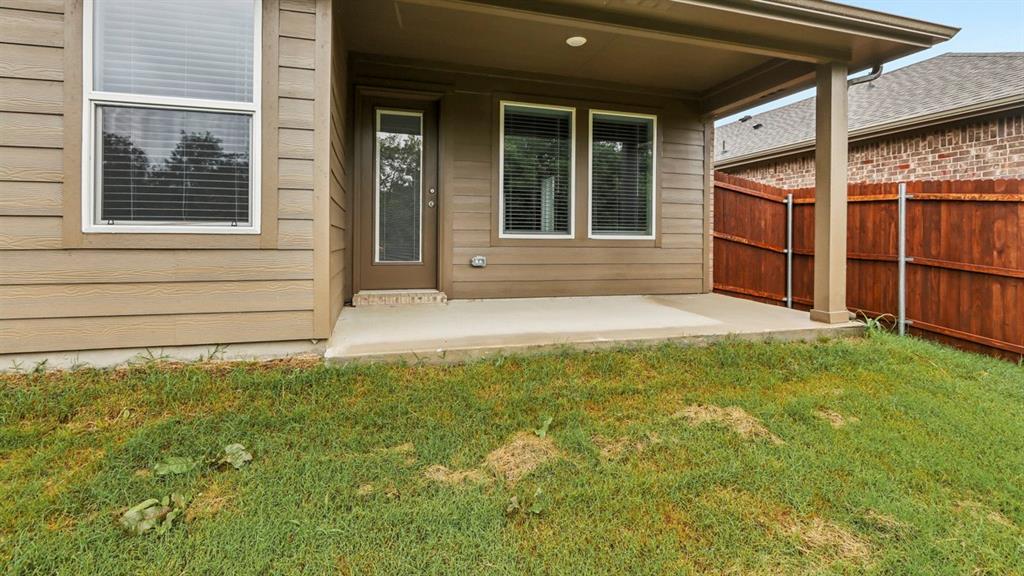 913 Jefferson Way Property Photo 7