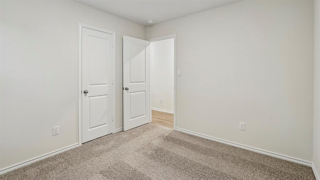 913 Jefferson Way Property Photo 15