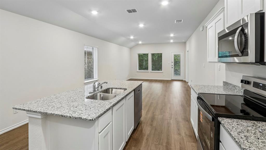 913 Jefferson Way Property Photo 28