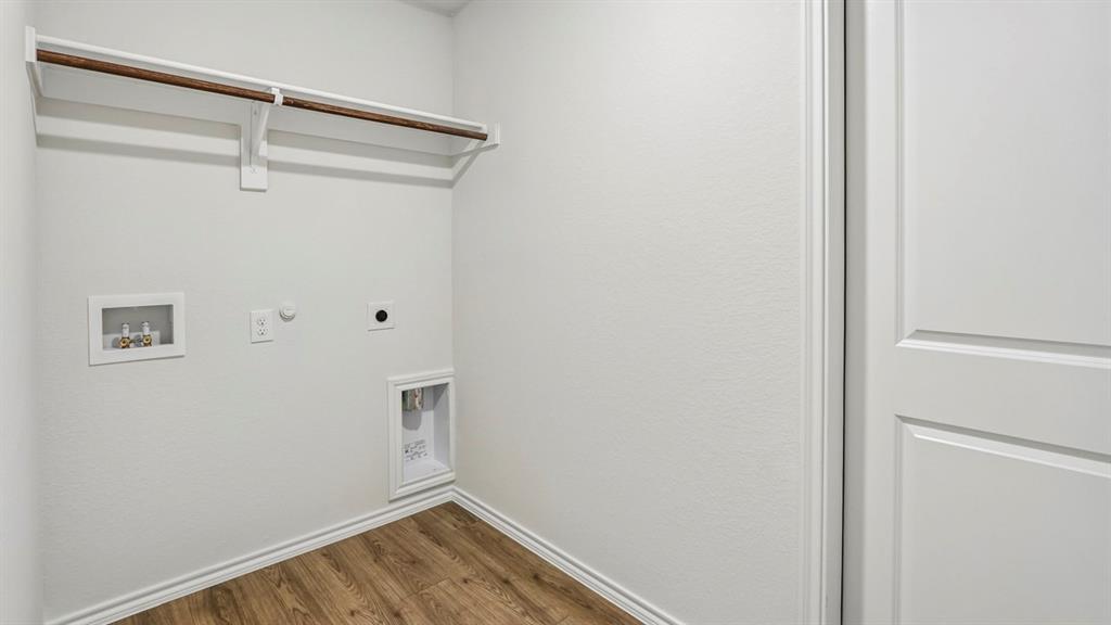913 Jefferson Way Property Photo 29