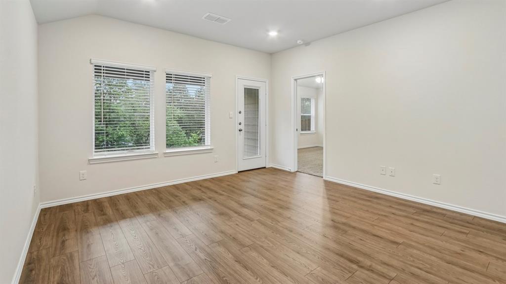 913 Jefferson Way Property Photo 31