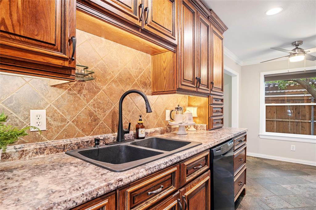 13571 Waterfall Way Property Photo 11
