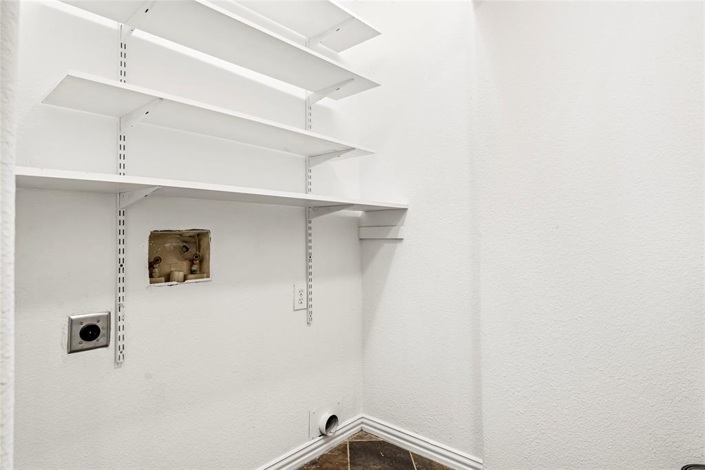 13571 Waterfall Way Property Photo 28