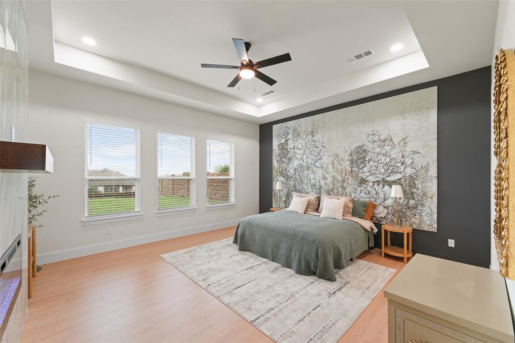 1002 Devonshire Drive Property Photo 14