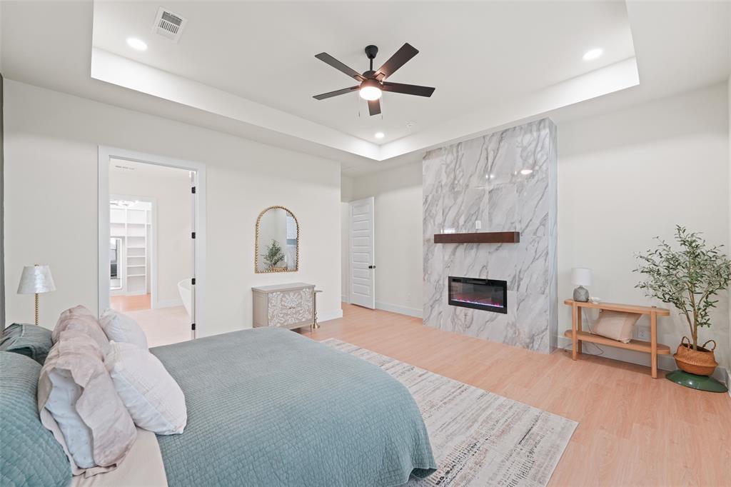 1002 Devonshire Drive Property Photo 16