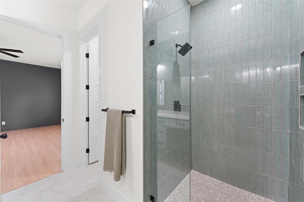1002 Devonshire Drive Property Photo 23
