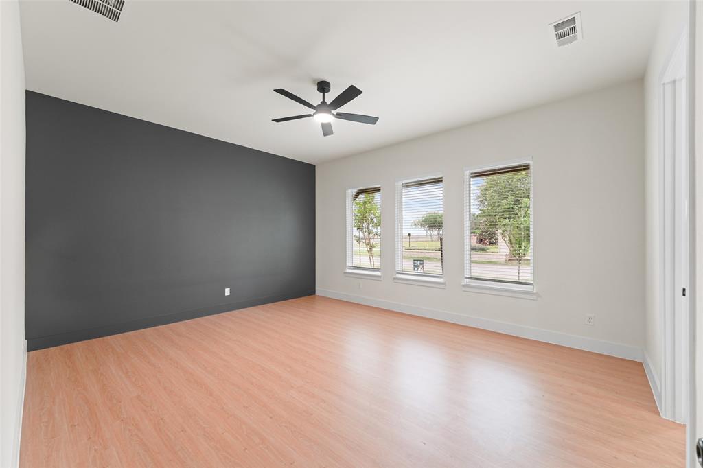 1002 Devonshire Drive Property Photo 25