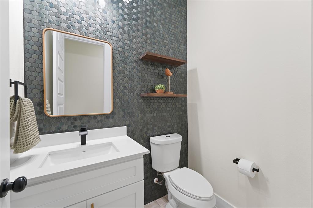 1002 Devonshire Drive Property Photo 27