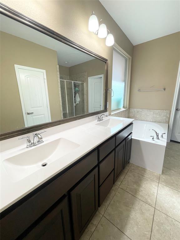 9020 Bronze Meadow Drive Property Photo 13