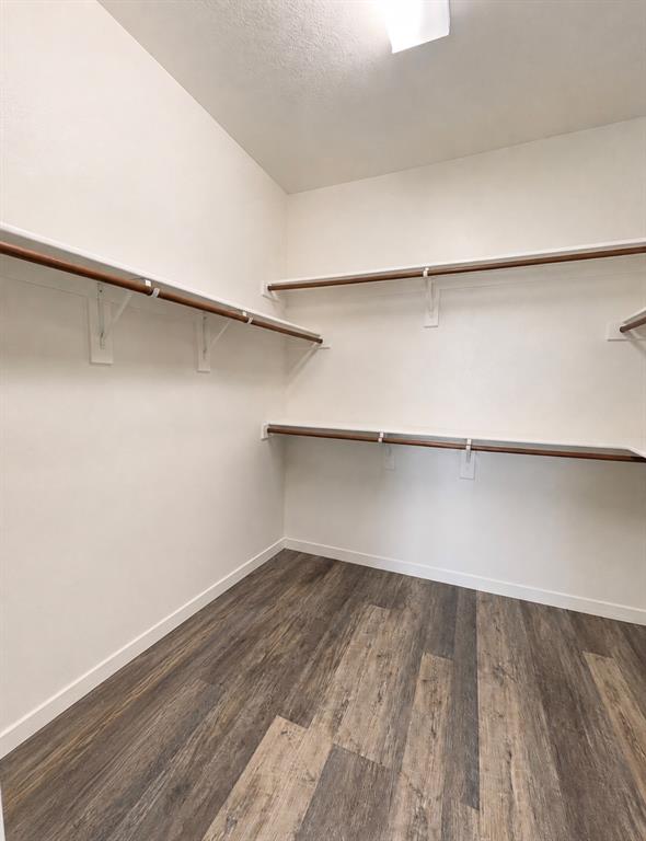 9020 Bronze Meadow Drive Property Photo 14