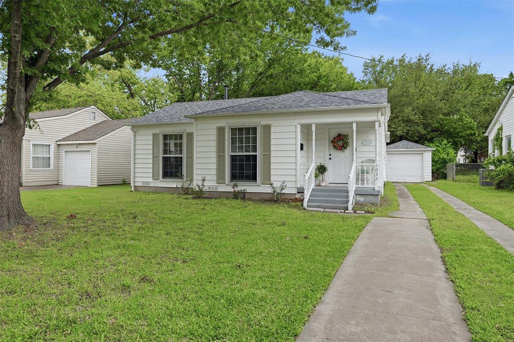 1032 N Lockhart Street Property Photo 1