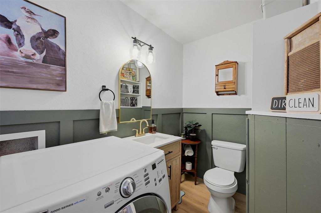 1032 N Lockhart Street Property Photo 26