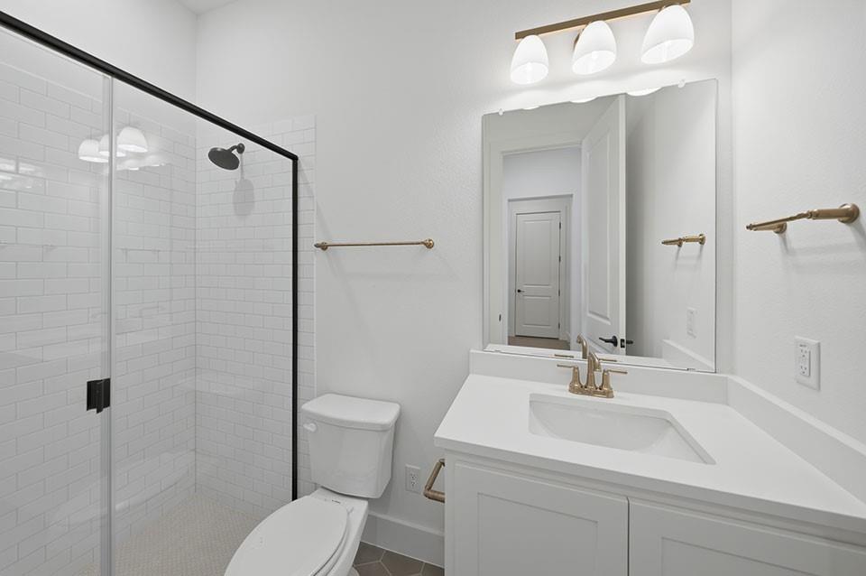 1825 Acoma Way Property Photo 7