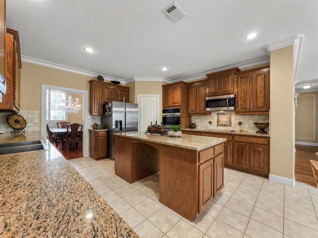 6951 Sea Harbor Drive Property Photo 12